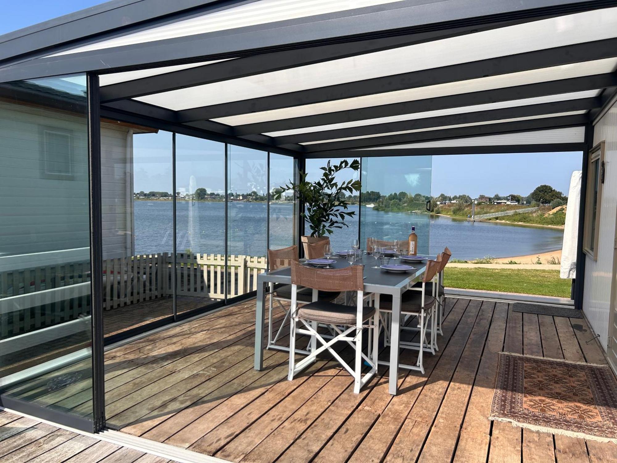 Luxe Chalet Direct Aan Het Water Met Strand Lith Exterior photo